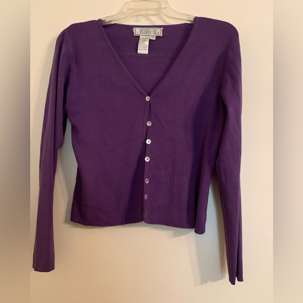 ❤️3/$20 Purple button up sweater size S